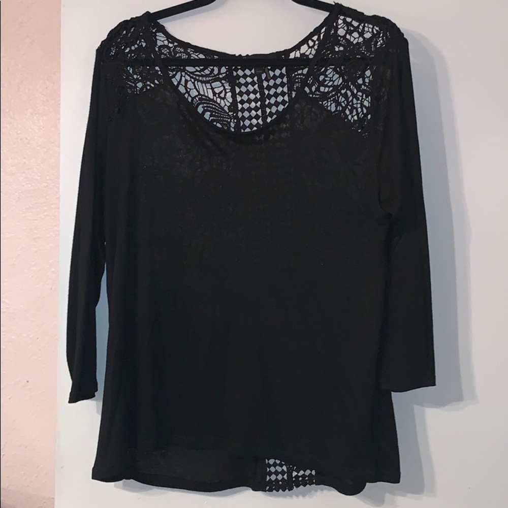 Beautiful black top.